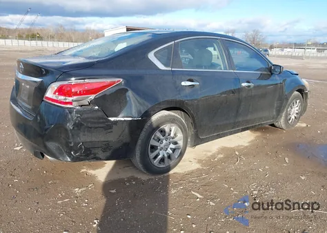 2015 Nissan Altima 2.5 from USA, damaged, VIN 1N4AL3AP9FC153580